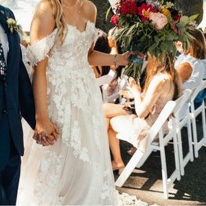 Madi Lane Wedding Dress - NEVER ALTERED!
